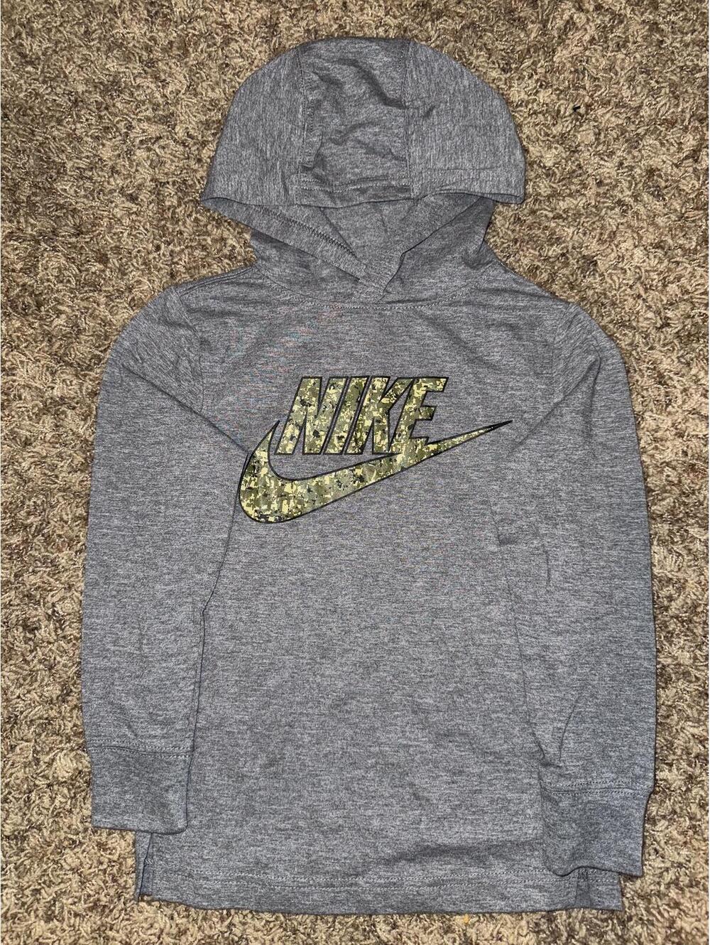 Nike Big Kid’s (Boy’s) Digital Confetti Logo Hoodie